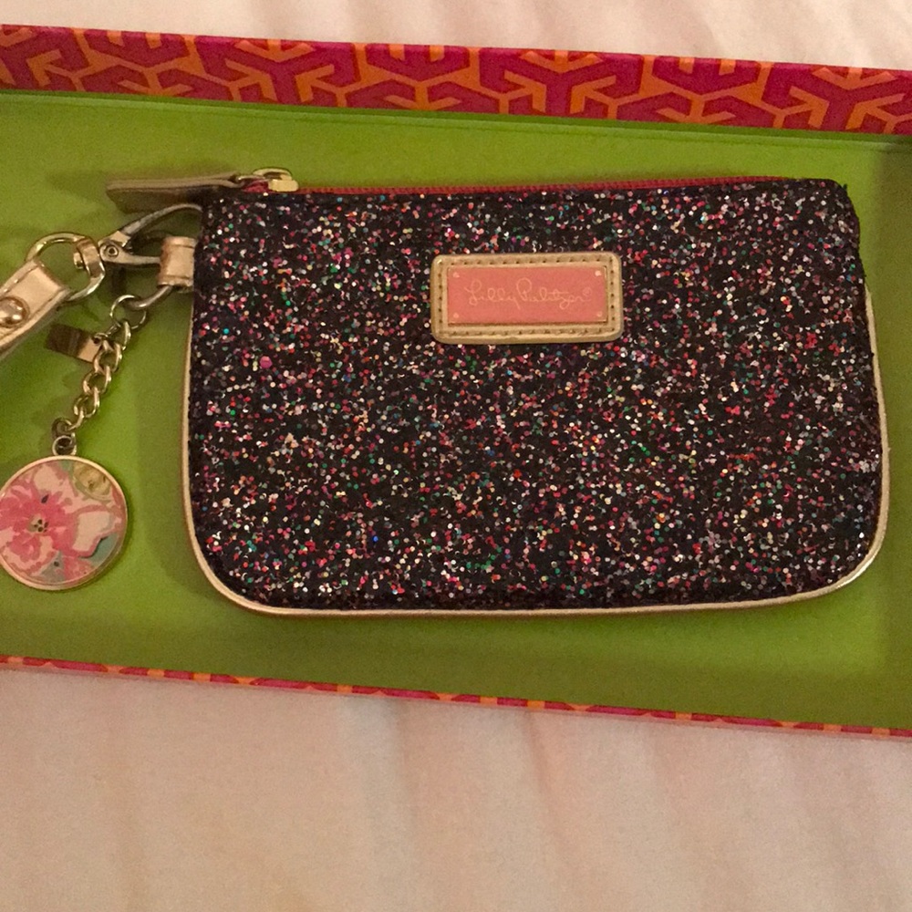 Lilly Pulitzer Sparkle Wristlet W/keychain